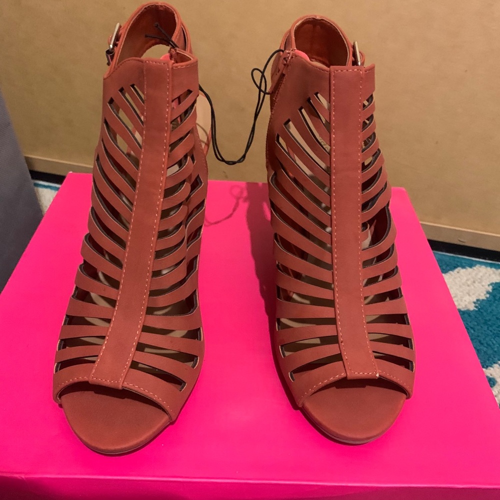 Cute orange shoes
